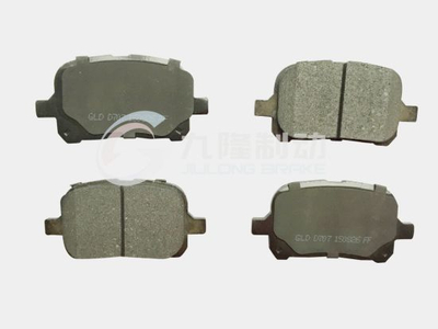 No Noise Auto Brake Pads for Lexus Toyota (D707/04465-33130) High Quality Ceramic Auto Parts