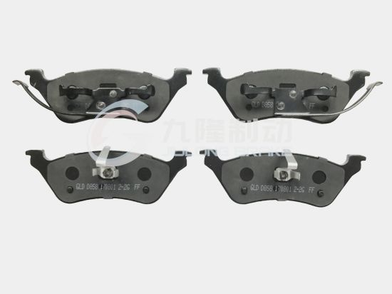 Hot Selling High Quality Ceramic Auto Brake Pads for Chrysler Dodge Jeep (D858/05019805AA) Rear Axle Auto Parts
