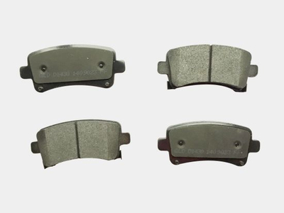 None-Dust Ceramic and Semi-Metal High Quality Auto Parts Brake Pads for BMW (D1433/34 21 6 788 275)
