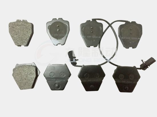 No Noise Auto Brake Pads for Audi (D839/4B0 698 151 D) High Quality Ceramic Auto Parts